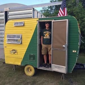 Meet your Posher, Brandon